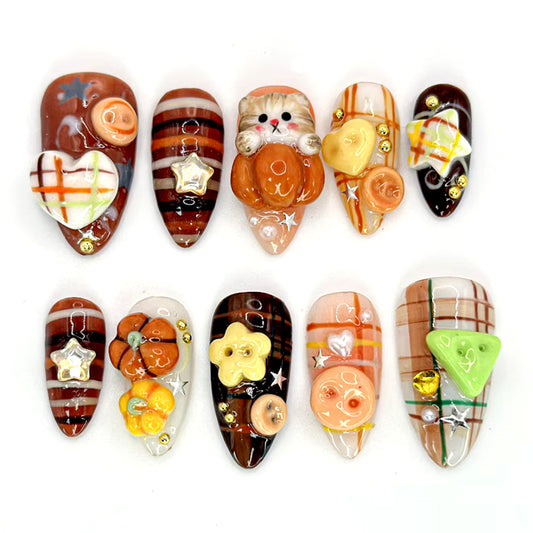 A37 Cute Cat with Pumpkin