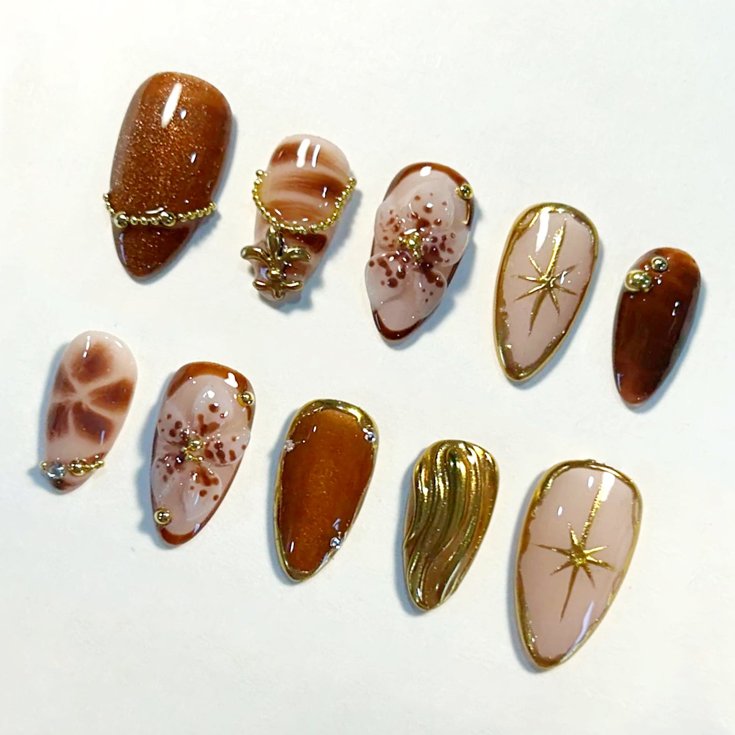 A114 Vintage Brown Flower