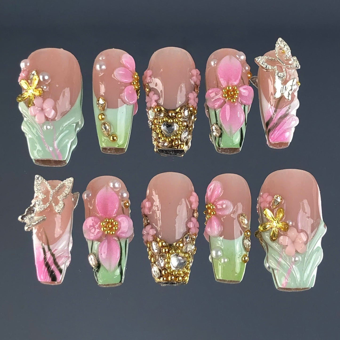 A257 Butterflies and flowers