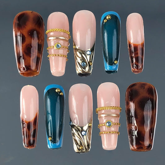 A244 Trending Luxury